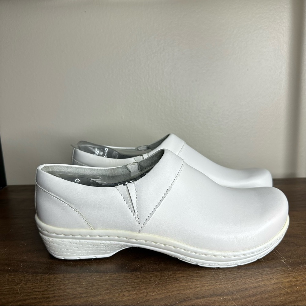 KLOGS White Misson Clogs Sz 9.5 Womens